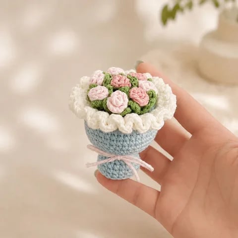 迷你浅蓝花束封面